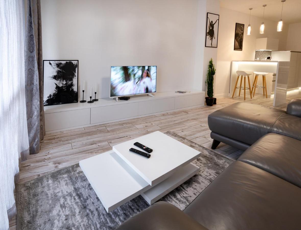 Beautiful Place In The Heart Of The City!!!! Appartement Plovdiv Buitenkant foto