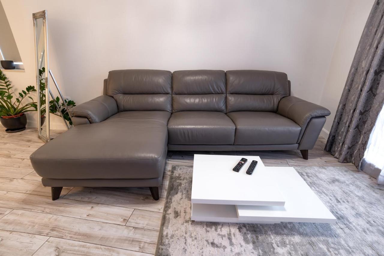 Beautiful Place In The Heart Of The City!!!! Appartement Plovdiv Buitenkant foto