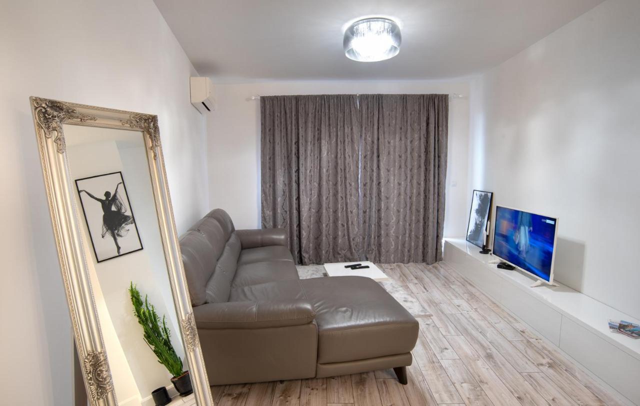 Beautiful Place In The Heart Of The City!!!! Appartement Plovdiv Buitenkant foto